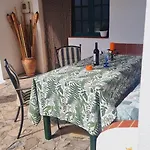 Casa Isabel *