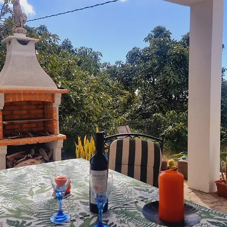 בית נופש Casa Isabel טיחראפה